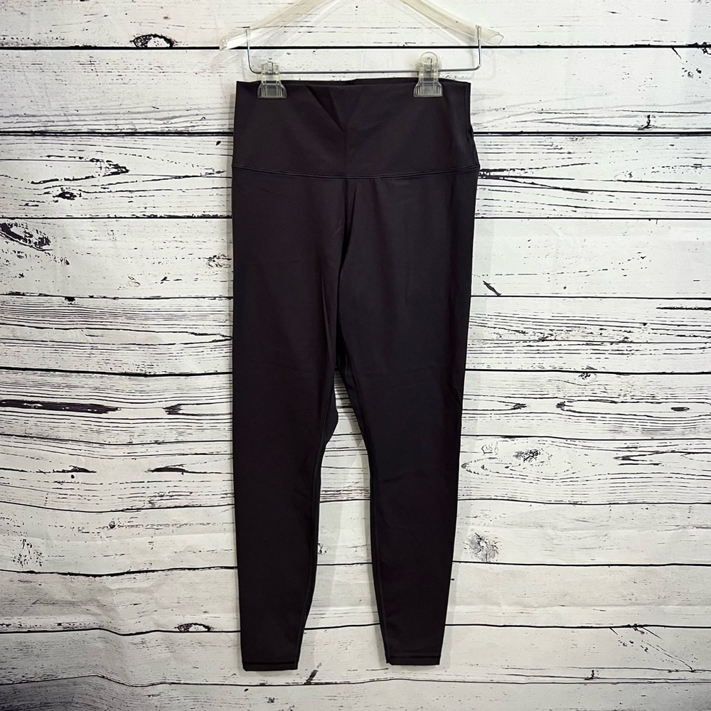 Everlane medium perform regular leggings purple/grey color M
